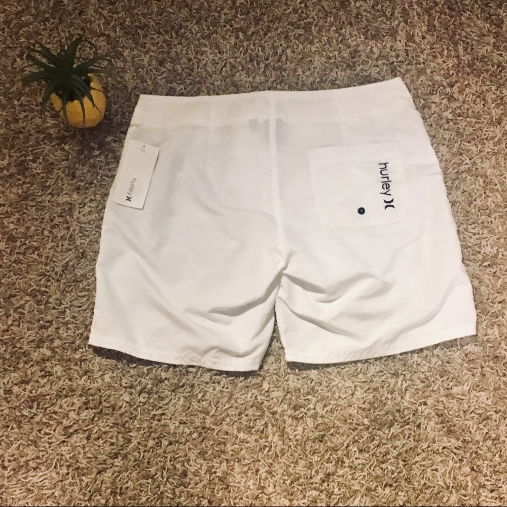 Hurley board shorts - white with black logo - Picture 3 of 3